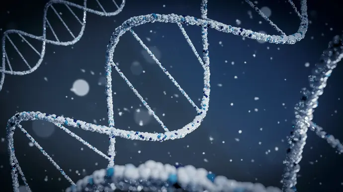 water droplets on glass during daytime